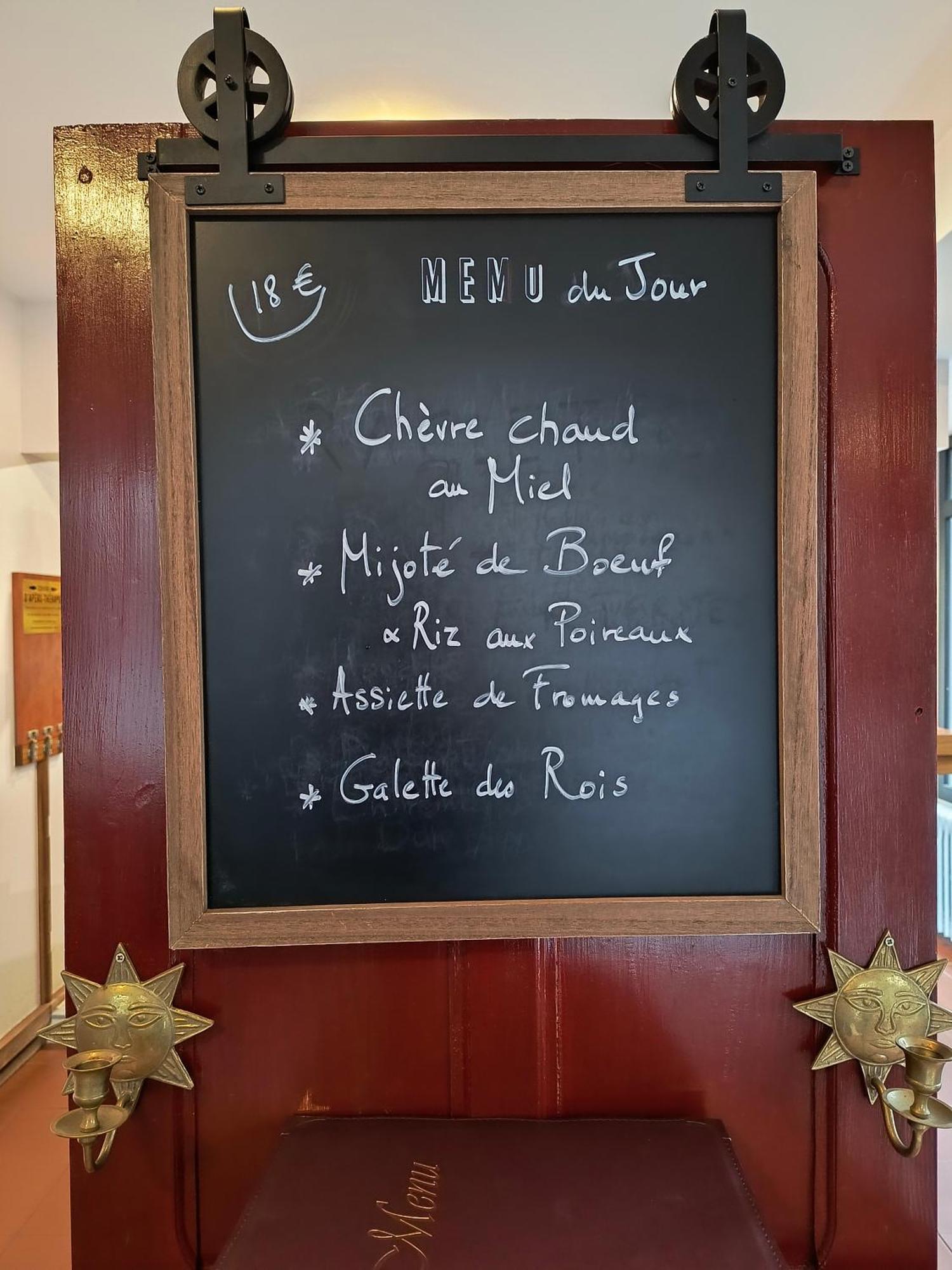 Les Arvernes Rochefort-Montagne Eksteriør bilde