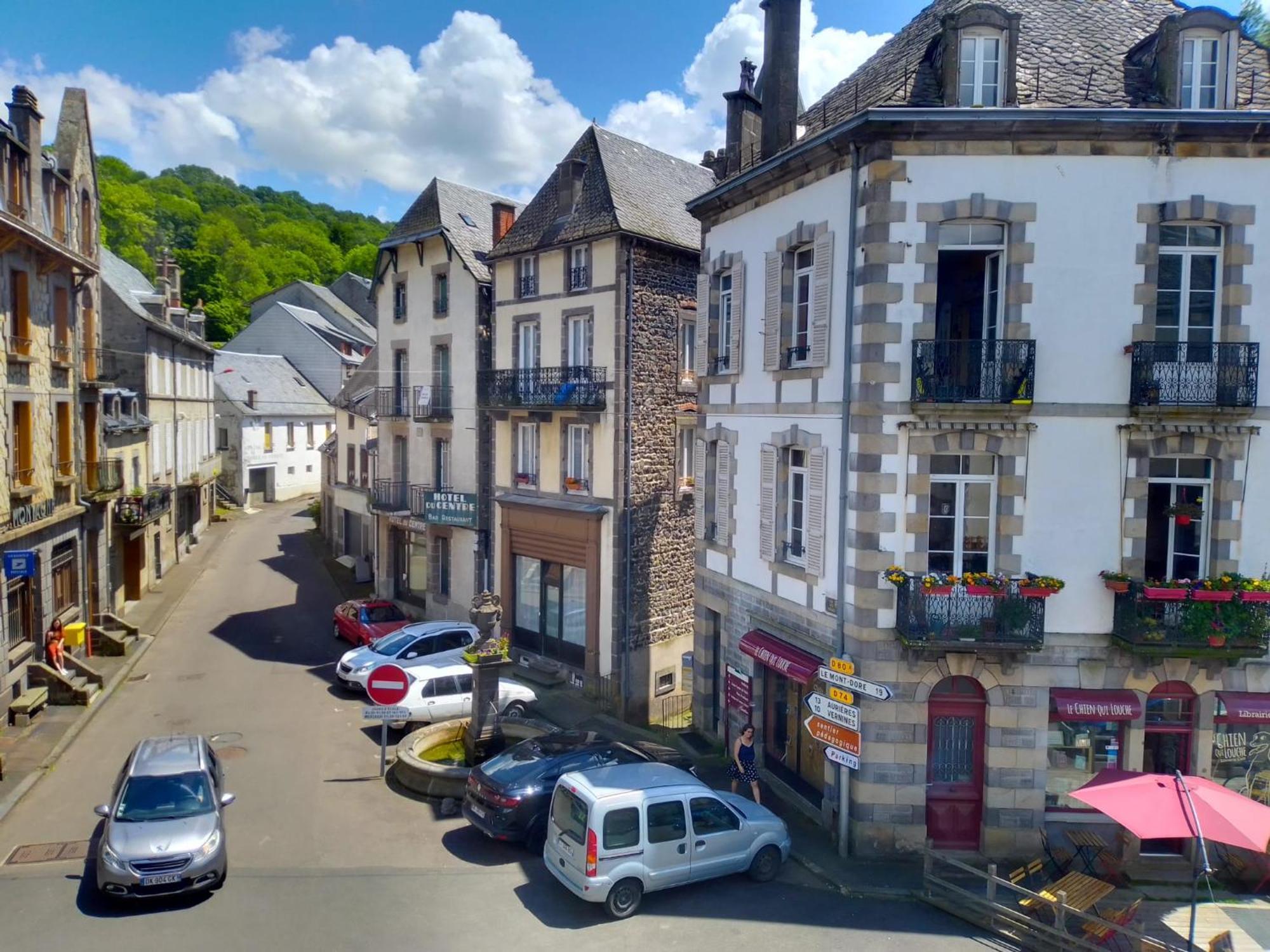 Les Arvernes Rochefort-Montagne Eksteriør bilde